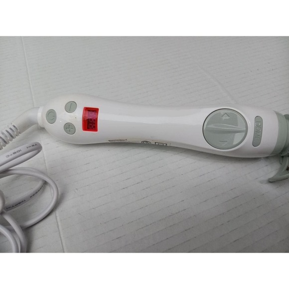 Beachwaver Co S1 Rotating Curling Iron - White - Picture 8 of 8